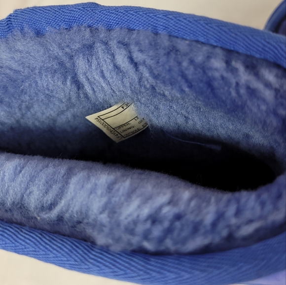 Pre-owned Rare blue Ugg boots US size 5 (big kid)with blue studs see photos - Picture 10 of 13